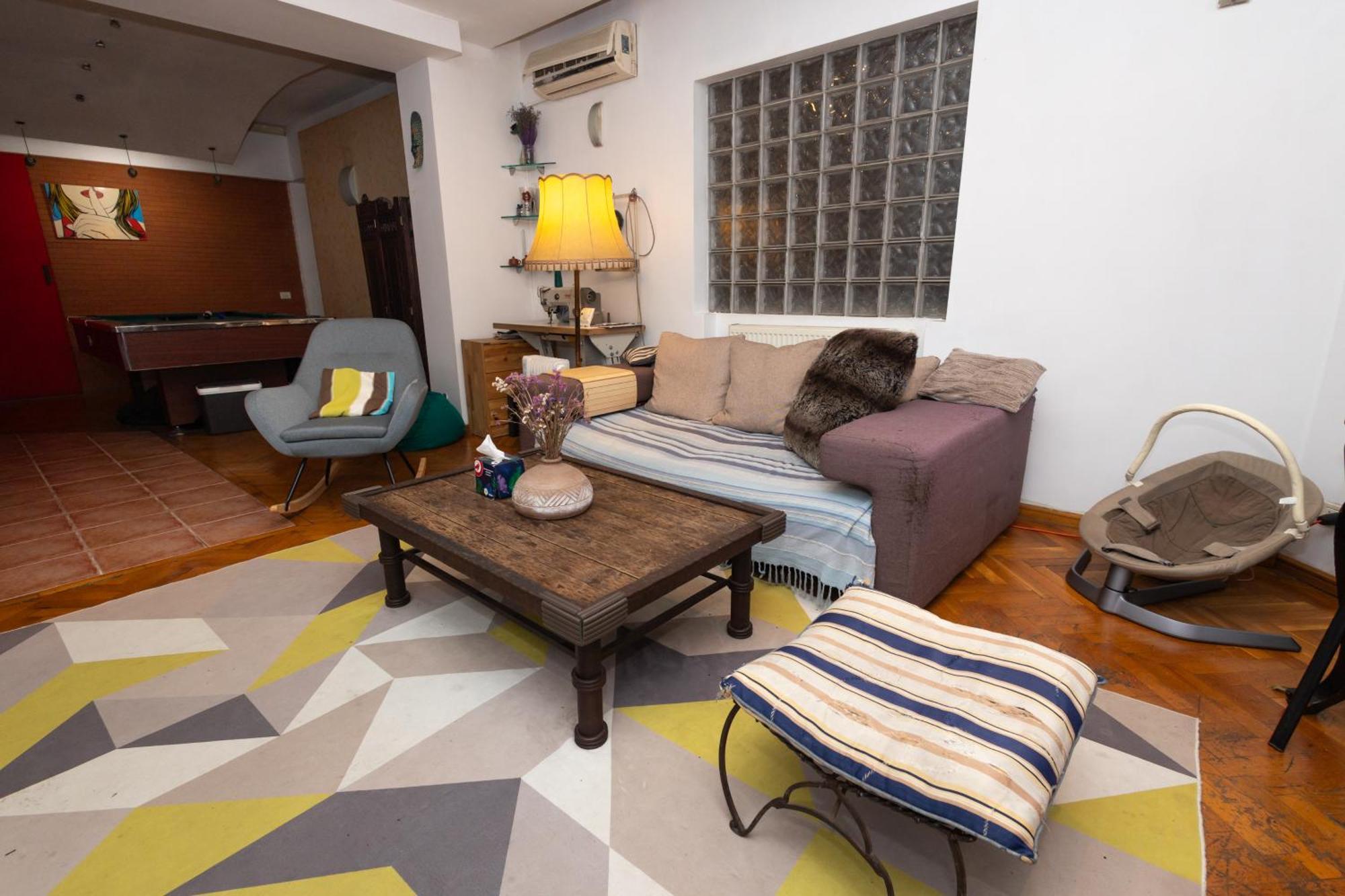 Shared Retro Vintage Luxury Apartment Boekarest Buitenkant foto