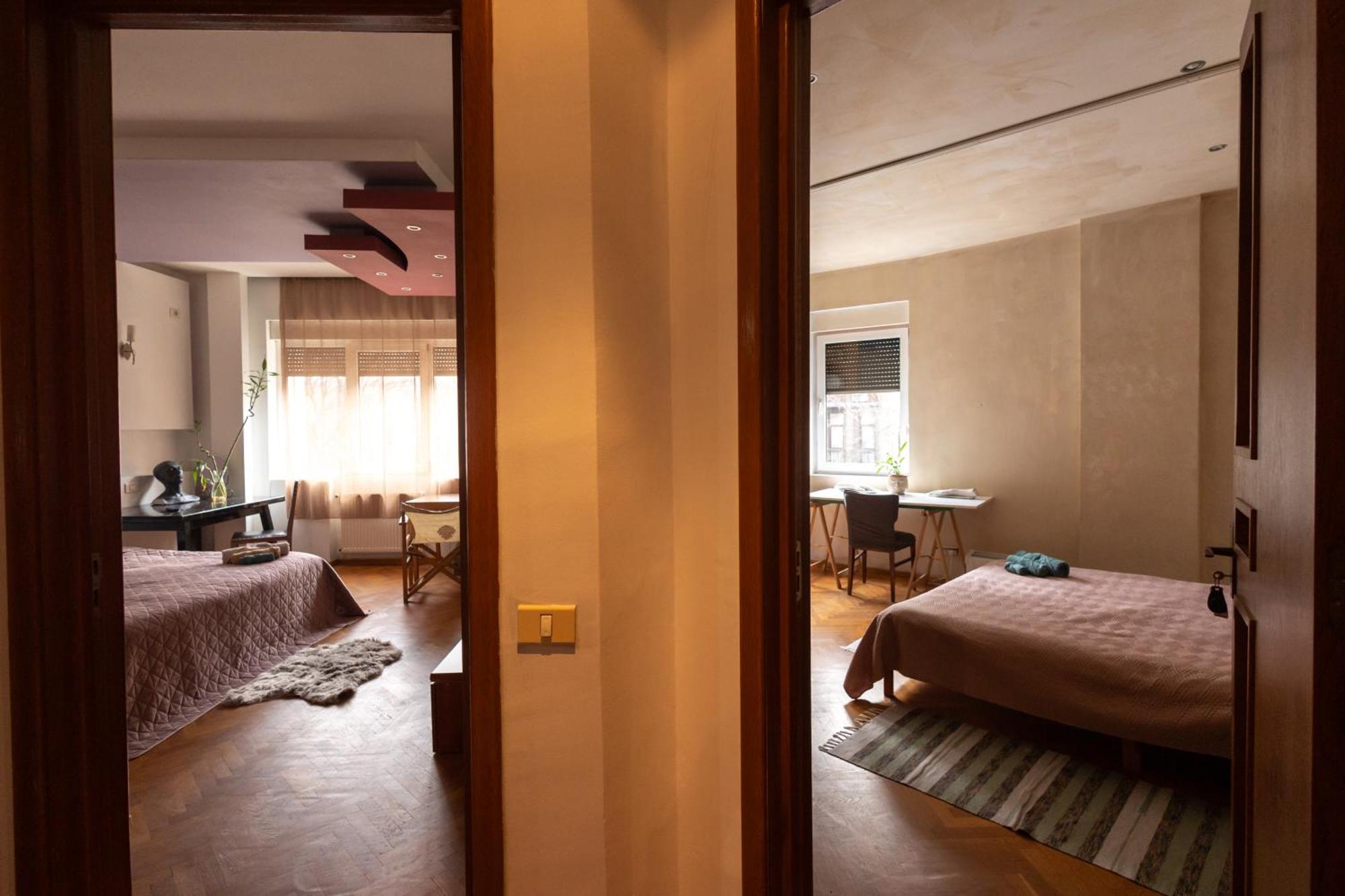 Shared Retro Vintage Luxury Apartment Boekarest Buitenkant foto