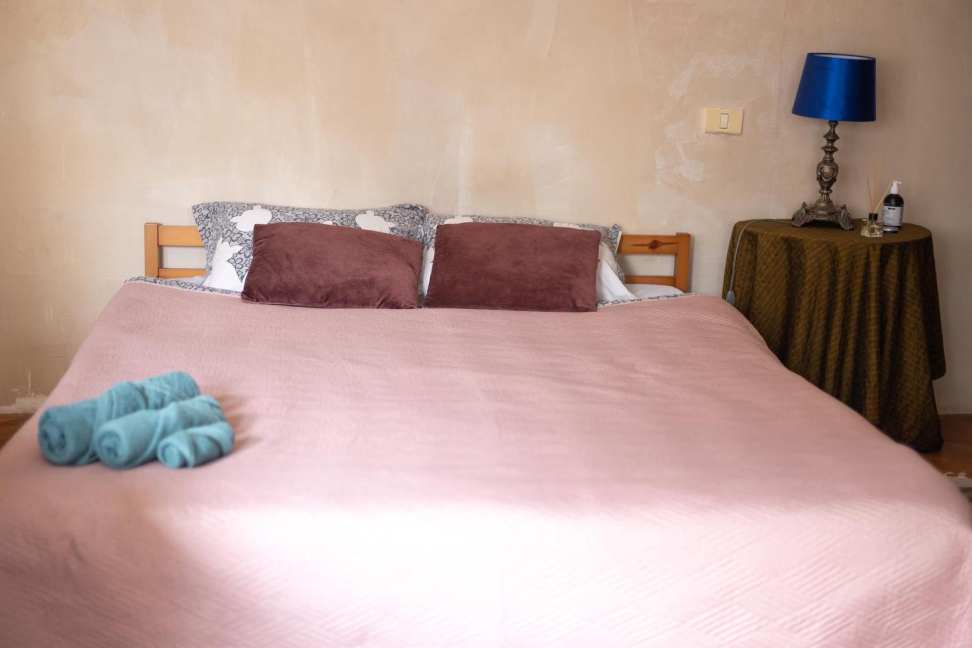 Shared Retro Vintage Luxury Apartment Boekarest Buitenkant foto