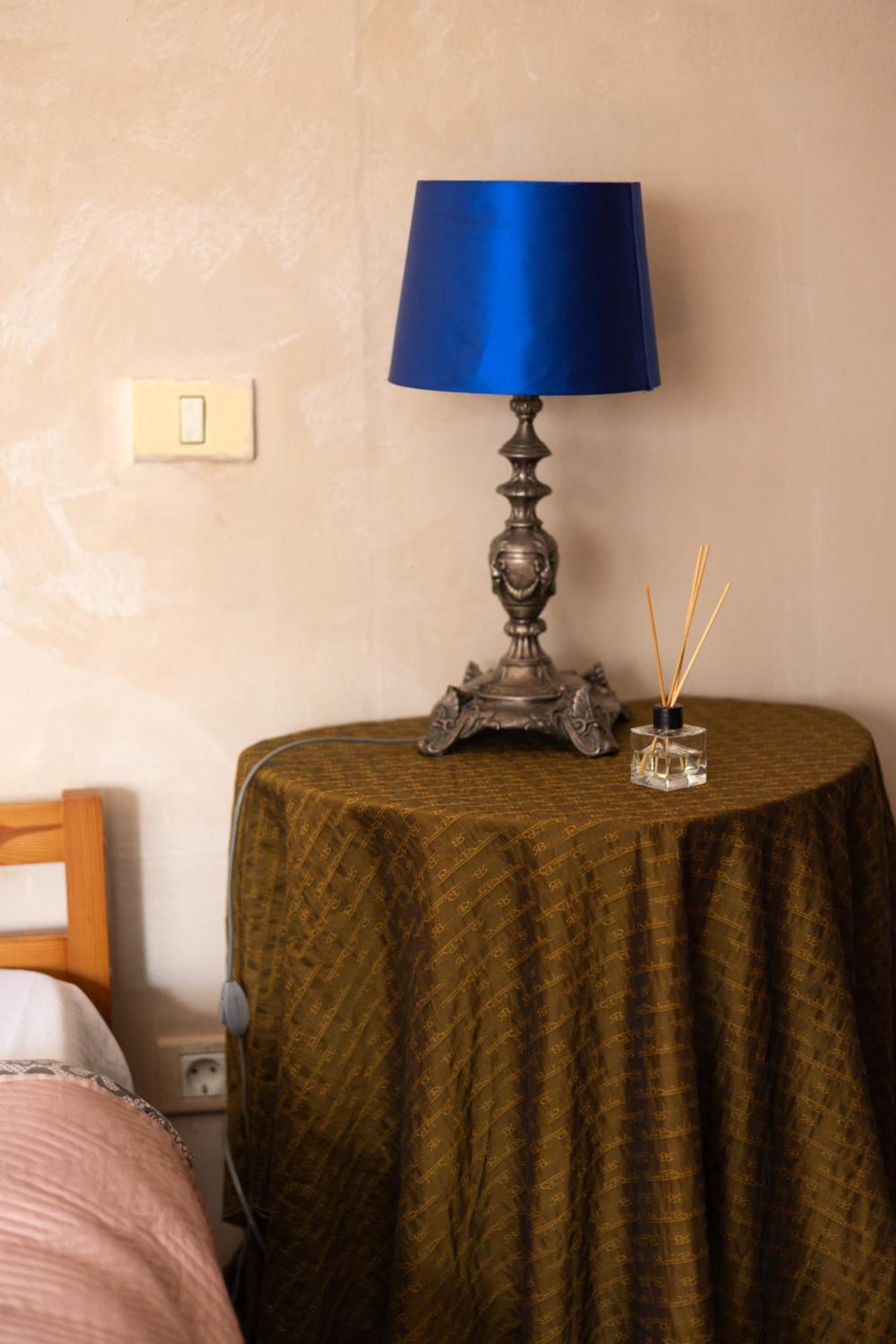 Shared Retro Vintage Luxury Apartment Boekarest Buitenkant foto